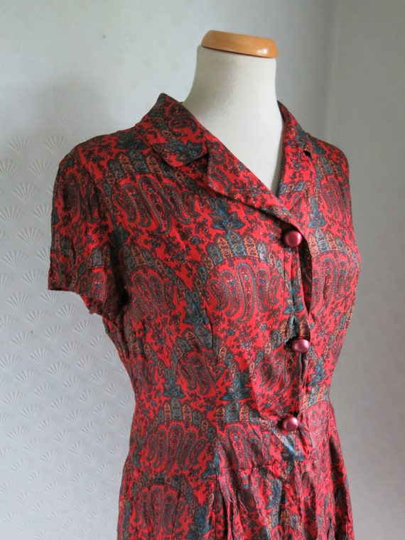 Red Paisley print 40s 50s dress Big Buttons Large