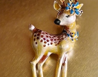 エナメルの置物シカの装飾品 ヴィンテージエナメル鹿ブローチ：手描きの森の動物ピン - Etsy 日本