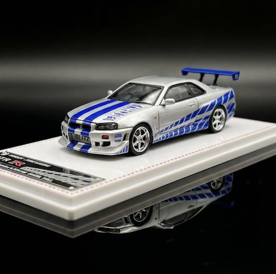 1/64 スカイライン NISSAN GT-R GTR R34 SKYLINE 1:64 Nissan Skyline GT-R R34 Diecast Model Car Collectible Display