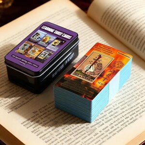 Baraja de cartas del Tarot para principiantes con sus significados – Tarot para principiantes en lata metálica, guía de chakras y palabras clave de astrología, regalo ideal para los amantes del Tarot.