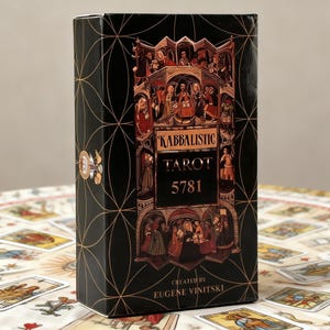 Puede incluir: Un letrero de madera rústica con el texto "Welcome to our home" en letras blancas. El letrero presenta un acabado envejecido y un diseño sencillo y acogedor, perfecto para la decoración de la entrada.