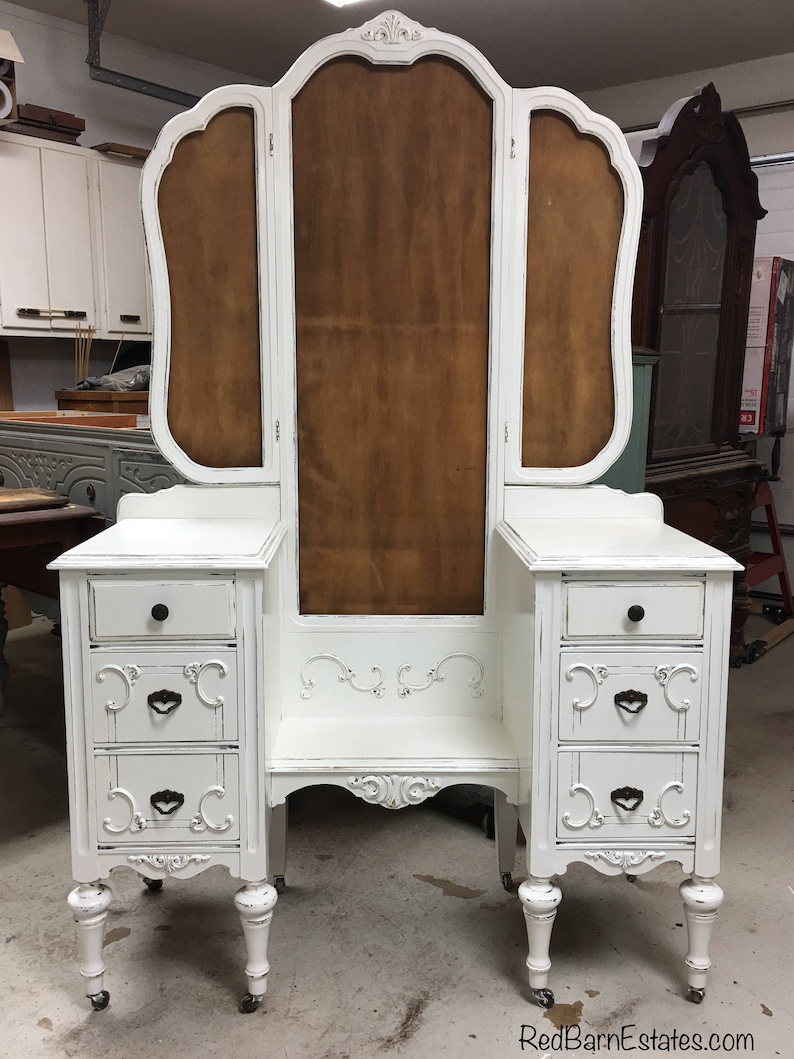 BEAUTIFUL VANITY Order Your Own Antique Painted Vanity The Shabby Chic Furniture Custom Painted Furniture Vanity Dressing Table image 6