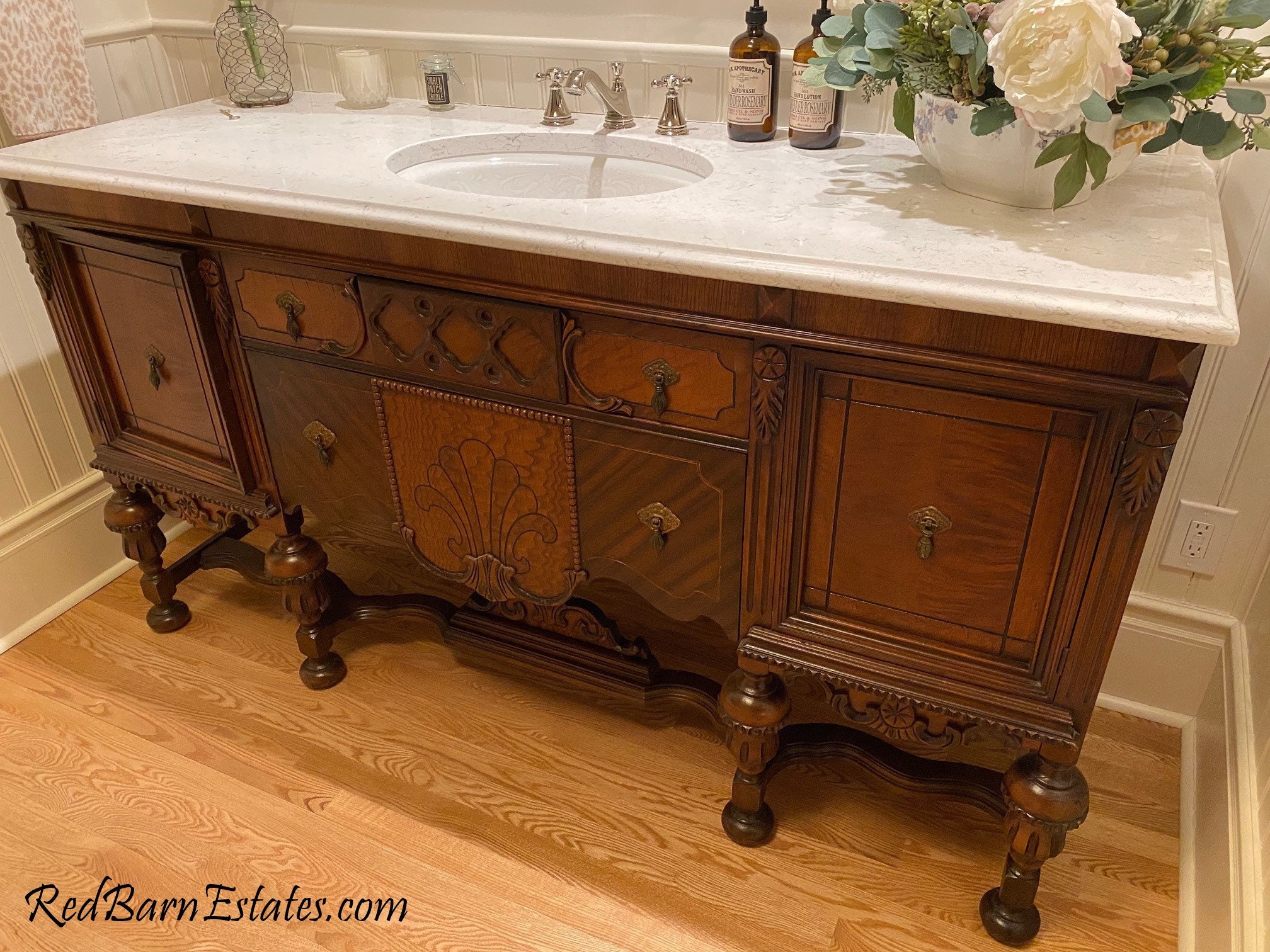 Antique Bathroom Vanity With Round Mirror