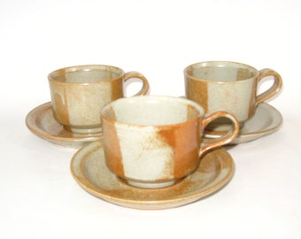 Iron Mountain Stoneware WHITE TOP MOUNTAIN Set 3 Cups & Saucers