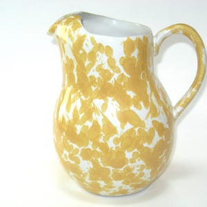 Bennington Potters Morning Glory Yellow Spongeware 2 Quart Pitcher w/ Ice Lip; Vintage Vermont Pottery 8.5" Jug