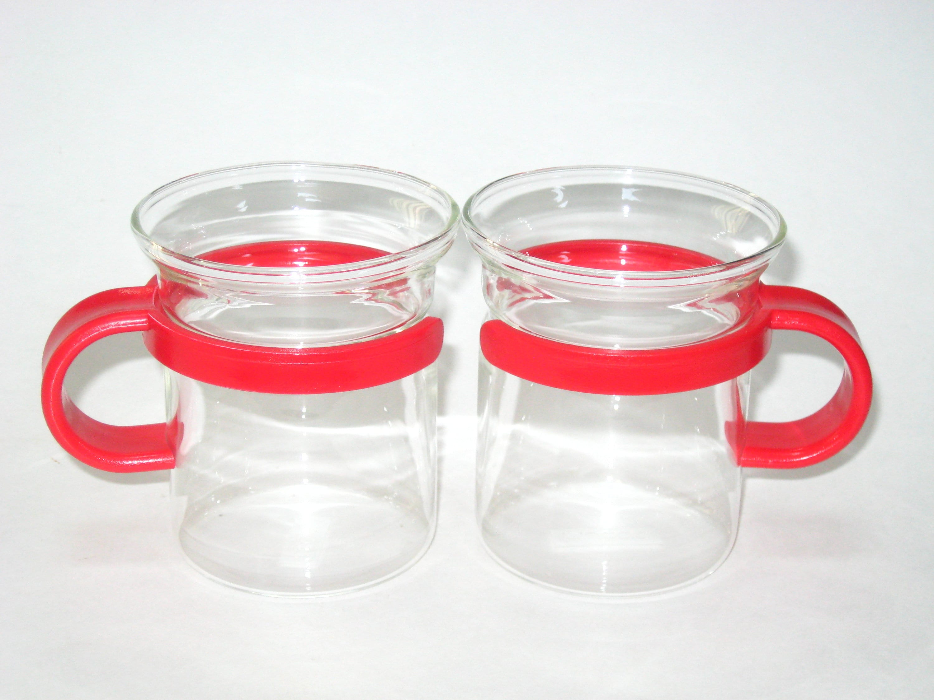 Tall Glass Mug With Red Plastic Handle Bodum – Mug Barista