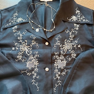 Pristine Vintage 70s Lily Shanghai Embroidered Blouse Black Western Rockabilly Boho Top Size Large
