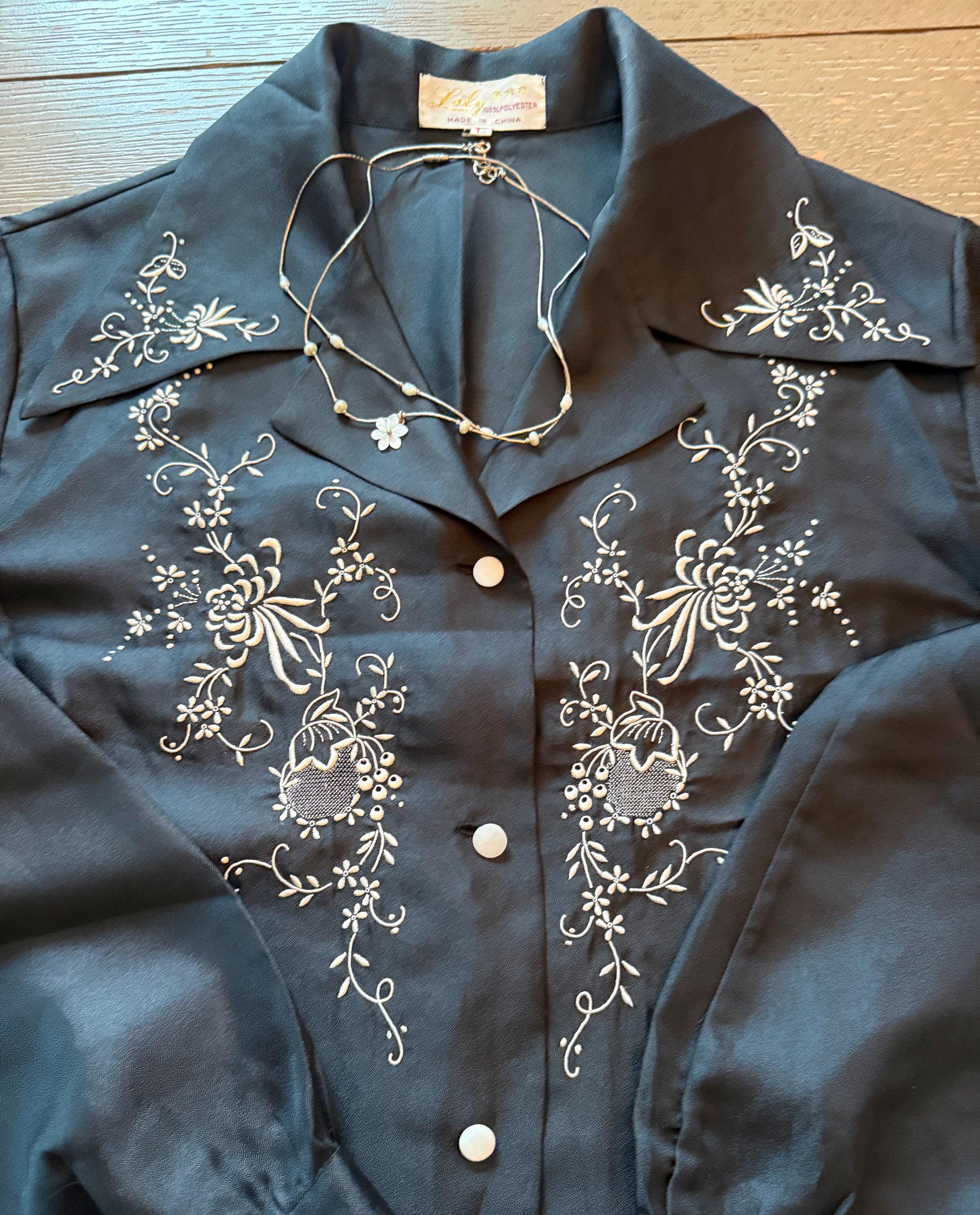 Black Womans Blouse With White Collar and Cuffs - Etsy