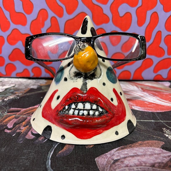 Clown cone eyeglass holder