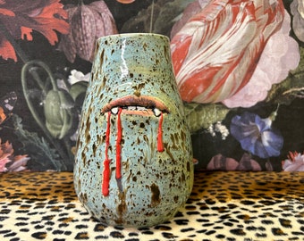 Bleeding vampire mouth vase