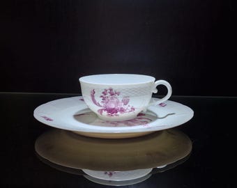 1862–1890 Antique Nymphenburg Porcelain Cup & Saucer | Hand Painted pourpre Camaïeu