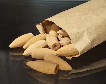 Handmade Agarwood Incense Cones • Oud, Deep Wood Aroma, Meditation, Ritual (Nepal)