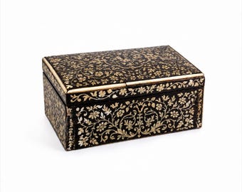 Antique Anglo-Indian Vizagapatam Sandalwood Box – Bone Inlay, Dark Wood Veneer, c. 1820–1860