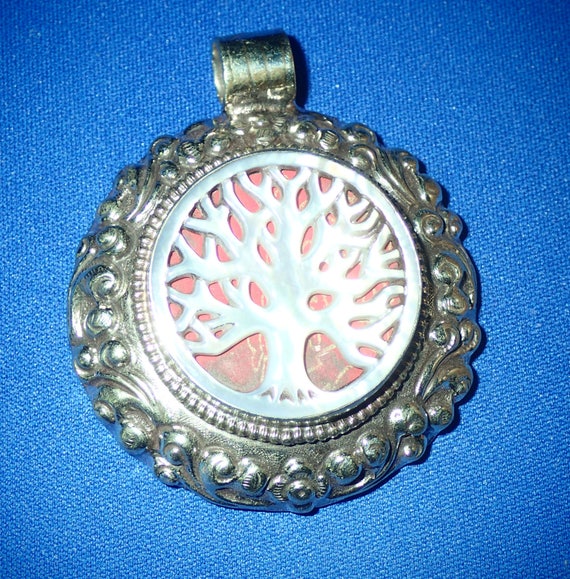Lg Tree of Life Pendant with carved mother of Pear