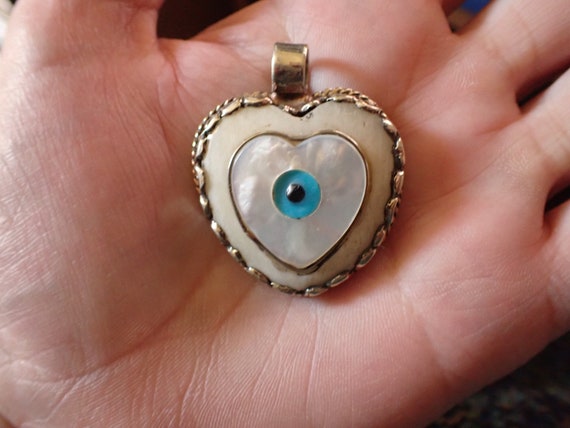 Heart Carved Pendant with mother of Pearl and eye… - image 2
