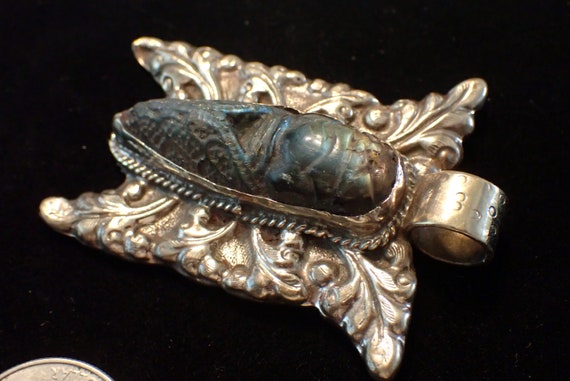 Cicada Labradorite Pendant in Tibetan Silver wing… - image 4