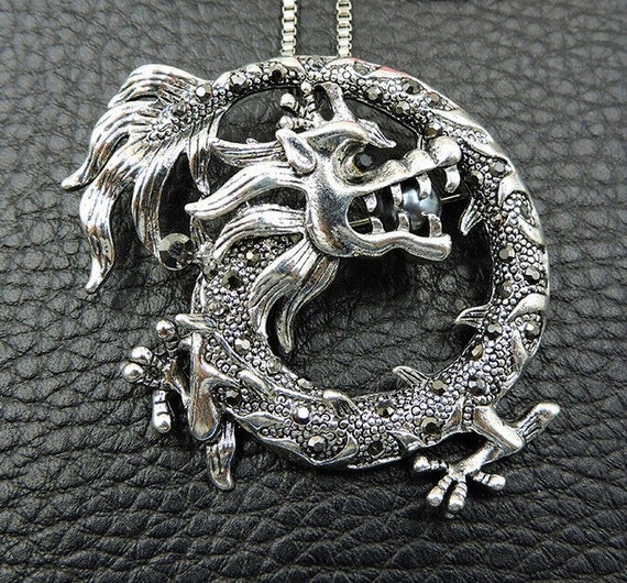 NEW Golden Lucky Rhinestone Dragon Lizard Pendant 2.25"L x 2"W #H1 NEW Golden Lucky Rhinestone Dragon Lizard Pendant 2.25"L x 2"W #H1