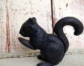 Vintage squirrel cast iron nut cracker