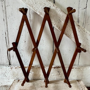 Wall Rack Wooden Accordion Peg Hook Vintage Expandable Wall Rack