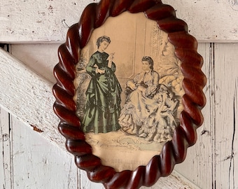 Antiker ovaler Rahmen aus Holz ausgebogt mit Druck La Mode Illustree Pariser Mode