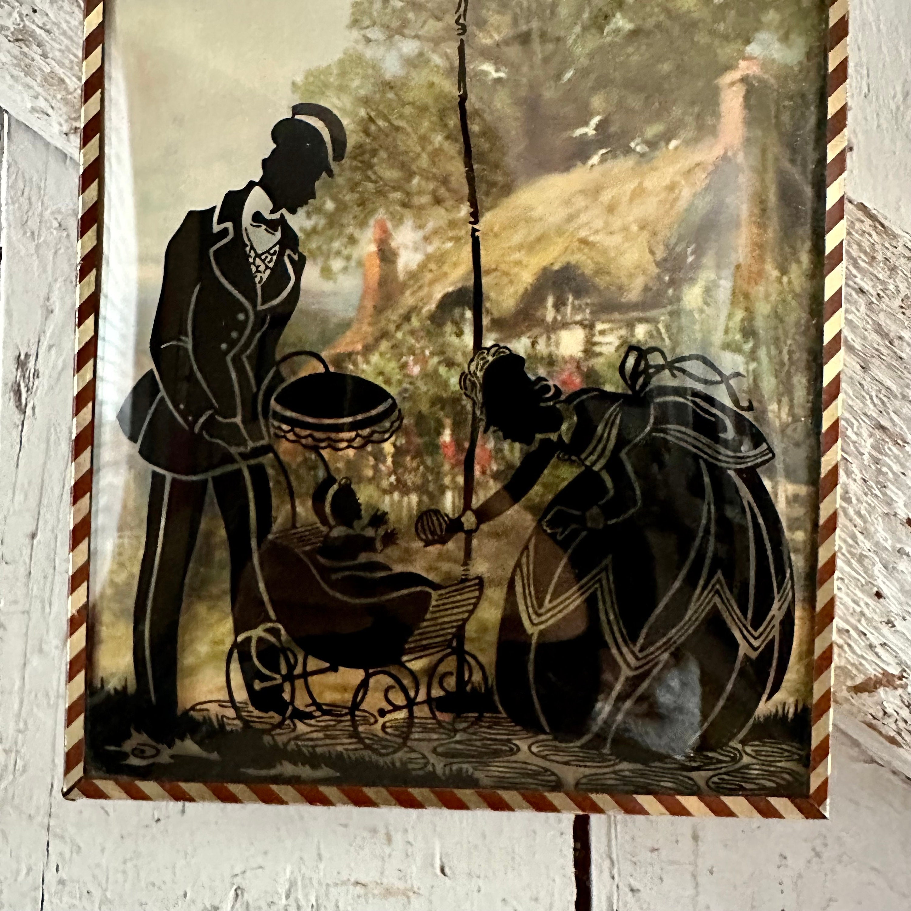 simplefindsga |  Victorian Lot of Silhouettes Artwork Bubble Glass Courting Couple display picture 1
