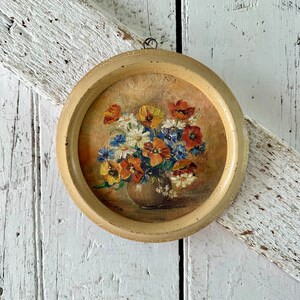 Antique Round Frame Oil Painting Flower Bouquet small round frame