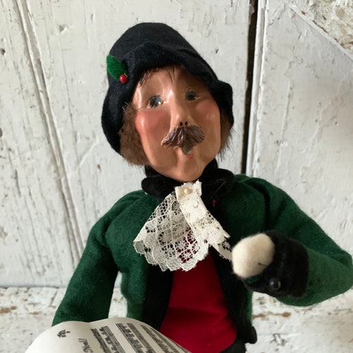 Vintage Caroler with Sheet Music Byers Choice 2001 Victorian buy Adult Man 91/100