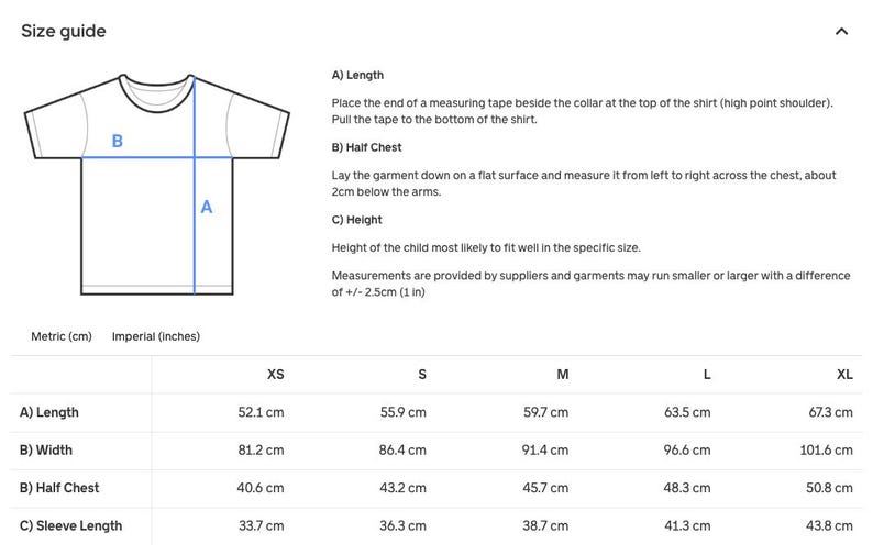 Puede incluir: Una gu&iacute;a de tallas de camisetas blancas con medidas en cent&iacute;metros y pulgadas. La gu&iacute;a incluye diagramas e instrucciones para medir el largo, el ancho, el medio pecho y el largo de la manga de una camiseta. Tallas de XS a XL.