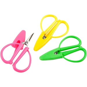 Mini Travel Scissors: Compact Snips with Safety Cover