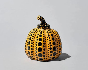 Yayoi Kusama, Authentic Yellow Pumpkin Sculpture, 草間彌生 - Etsy