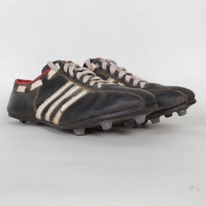 adidas gazelle silver green womens ADIDAS Men's Mundial Team Soccer Shoes 019228  Soccer Corner Store