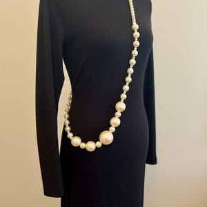 Collar de perlas largas hecho a mano / Collar de perlas de marfil extragrandes