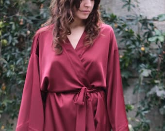 Long Silk Kimono Robe for Women – Luxury Bridal Robe, Elegant Loungewear, Minimalist Silk Robe