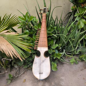 Rubab Rabab afgano hecho a mano, instrumento de cuerda folclórico tradicional Rubab, madera de morera tallada de 66 cm (26 pulgadas)