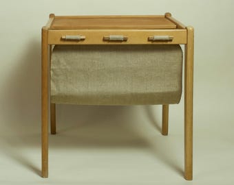 デンマークモダンオークサイドテーブル（キャンバススリング付き）、BRDR Furbo 1970年代スカンジナビアマガジンラック