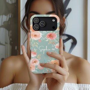 Etui na iPhone'a z inicjałami i nazwą Peachy Roses Seafoam na 17 16 15 14 13 12 Plus Pro Max, Samsung Galaxy S23 S24 S25, Google Pixel 9 8 7 XL