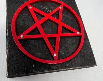 Altar Wall Red Thin Inverted Pentacle 3.25x3.25 in