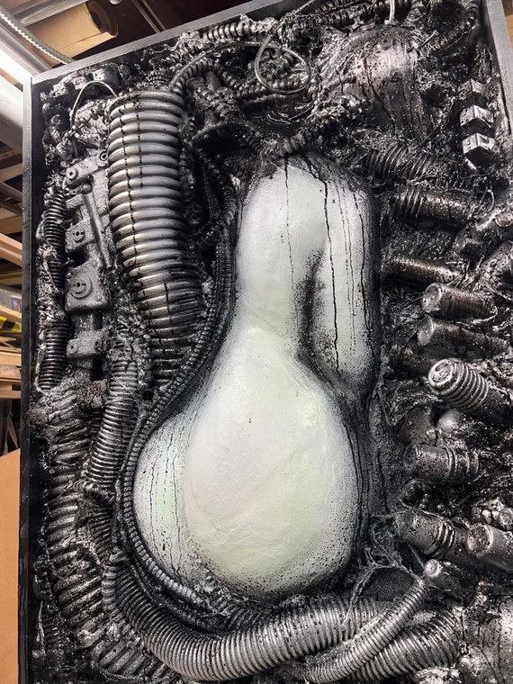 Biomechanical Xenomorph Sculpture: HR Giger Inspired Dark Art