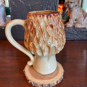 Tazza fatta a mano con funghi spugnole, tazza da caffè in ceramica artigianale, ceramica a forma di fungo, idea regalo per raccoglitori, tazza unica fatta a mano, ceramica ispirata alla natura