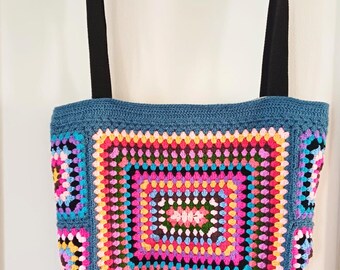 Kolorowa torba szydełkowa, torba na laptopa w stylu boho, ręcznie szydełkowana na ramię