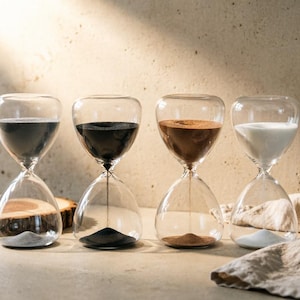 15-minuters timglas i färgat glas – nordisk heminredning och praktisk present (kaffe/svart/vit/grå sand)