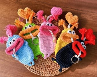 Lustig gehäkelte Autoschlüssel Hülle, handgemachte Monster Schlüsselhalter, süße Amigurumi Schlüsselabdeckung, seltsame Lippen Schlüsselhülle, schrulliges Geschenk für Auto