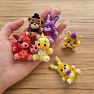 Peluche Five Nights At Freddy's (FNAF) – Morbido Personaggio Da 18 Cm, Bambola Imbottita Per Bambini – Regalo Compleanno, Halloween, Natale