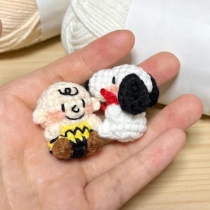 Crochet Tiny Snoopy Charlie Brown Woodstock Phone Charm, Mini Amigurumi Keychain, Peanuts Plush Bag Charm, Cute Handmade Gift