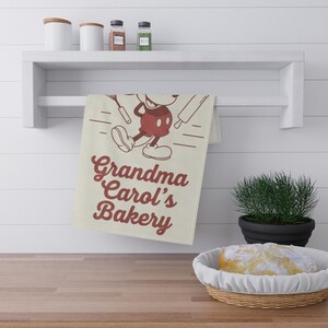 Toalla de cocina de Mickey Mouse para la abuela, decoración de cocina personalizada de Disney, toalla de cocina de Mickey para hornear, regalo personalizado de Disney para la abuela imagen 3