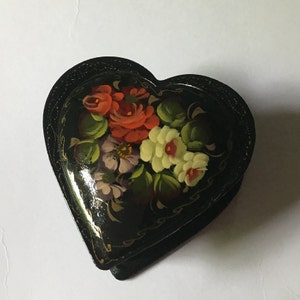 Vintage black lacquer heart shaped floral box