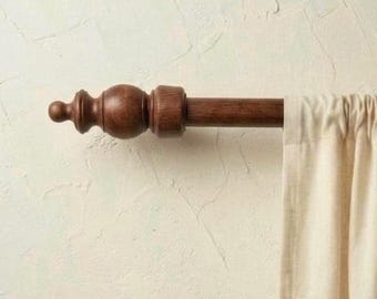 Mellanstor ringlös gardinstång i valnöt, rustik gardinstång i trä med ändknoppar