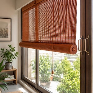 Aangepaste bamboe jaloezieën, lichtfilterende houten tinten, boho rolgordijn (Romeinse stijl)