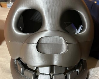 Prototyp głowy żółtego królika