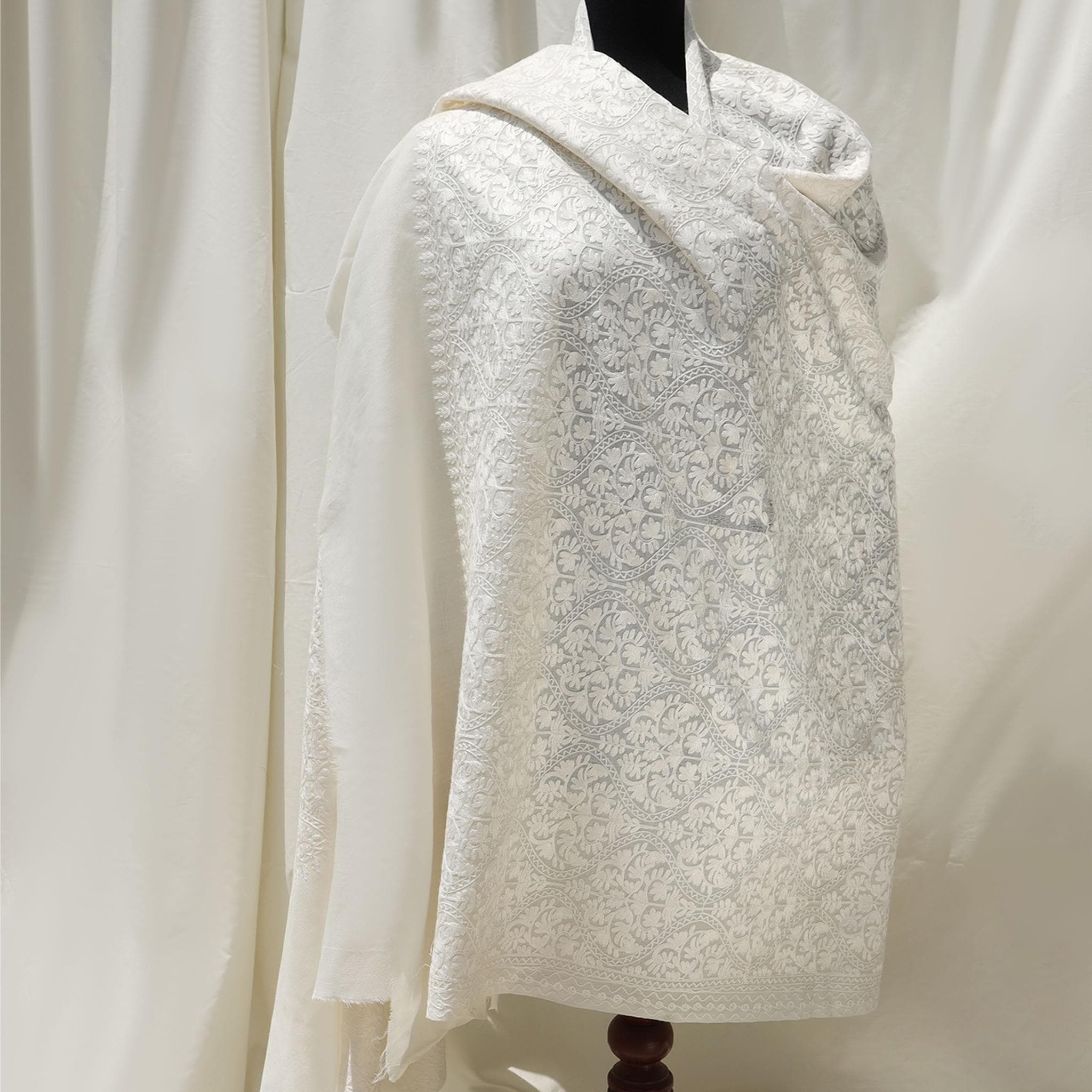 Cream White Kashmiri Wool Shawl: Intricate Geometric Embroidery, Oversized Pashmina Wrap